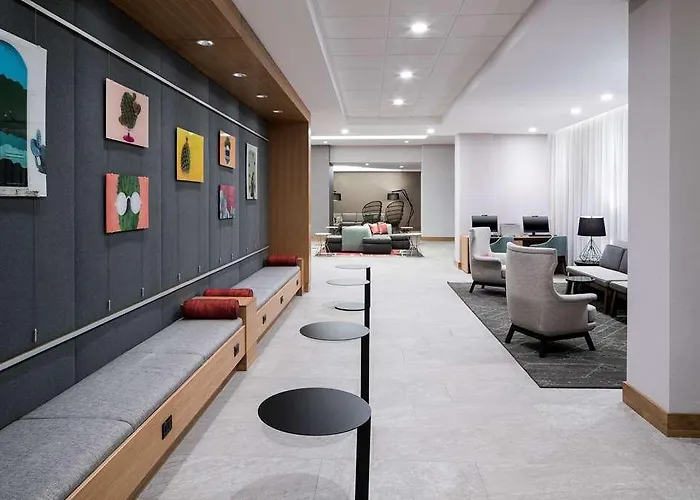 Hyatt Place Phoenix Hotel